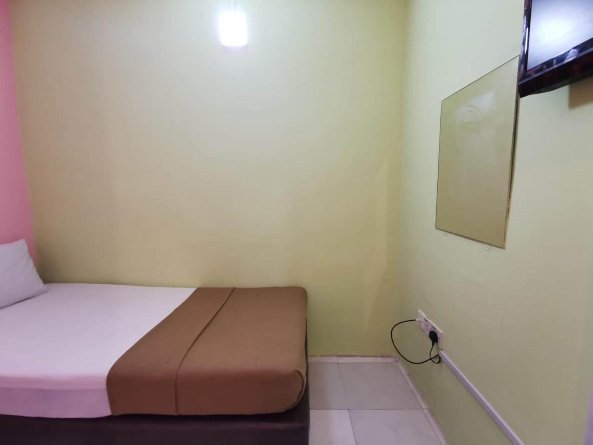Super Oyo 90086 My Seven Days Inn جوهر بهرو المظهر الخارجي الصورة