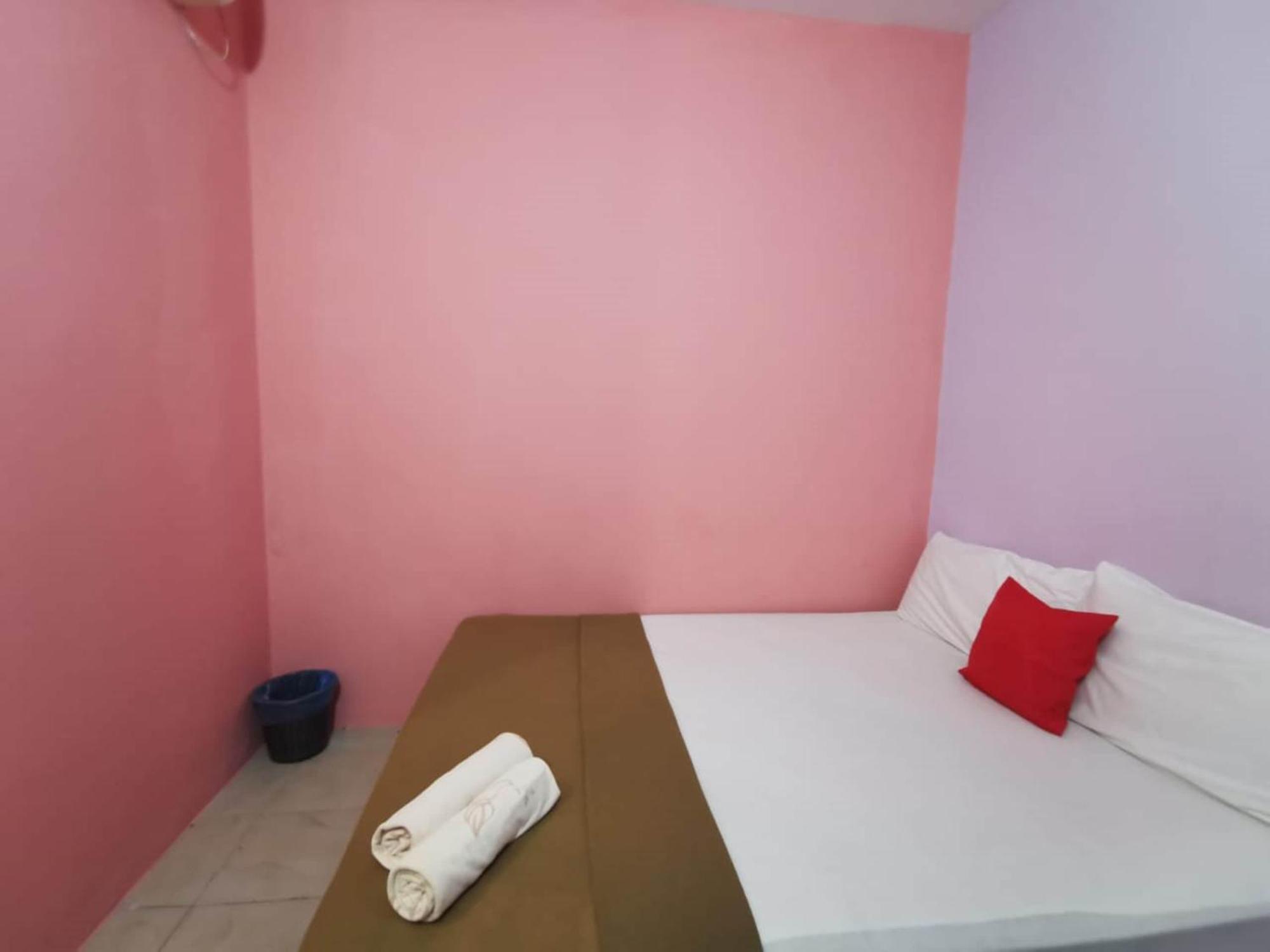 Super Oyo 90086 My Seven Days Inn جوهر بهرو المظهر الخارجي الصورة