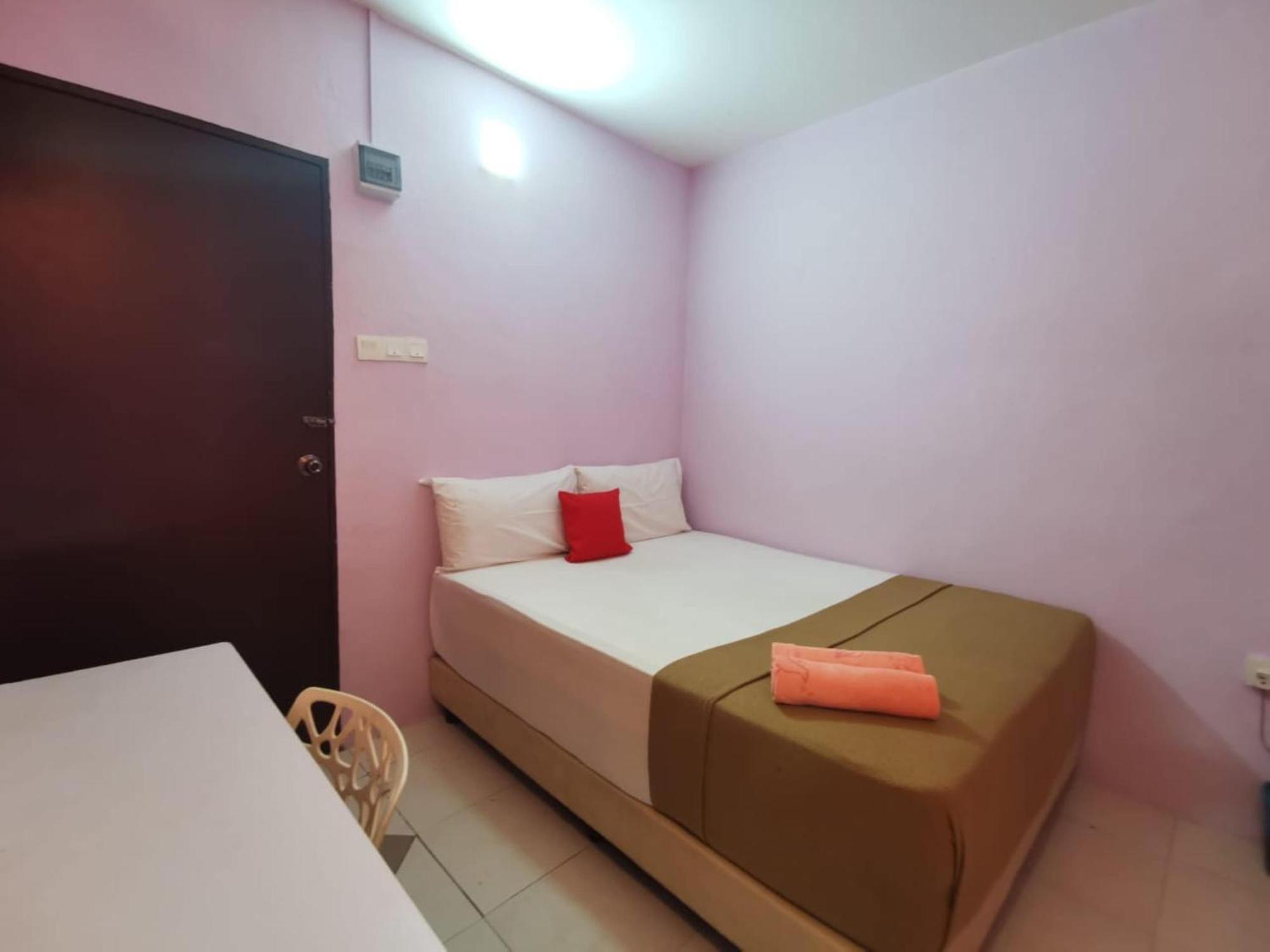 Super Oyo 90086 My Seven Days Inn جوهر بهرو المظهر الخارجي الصورة