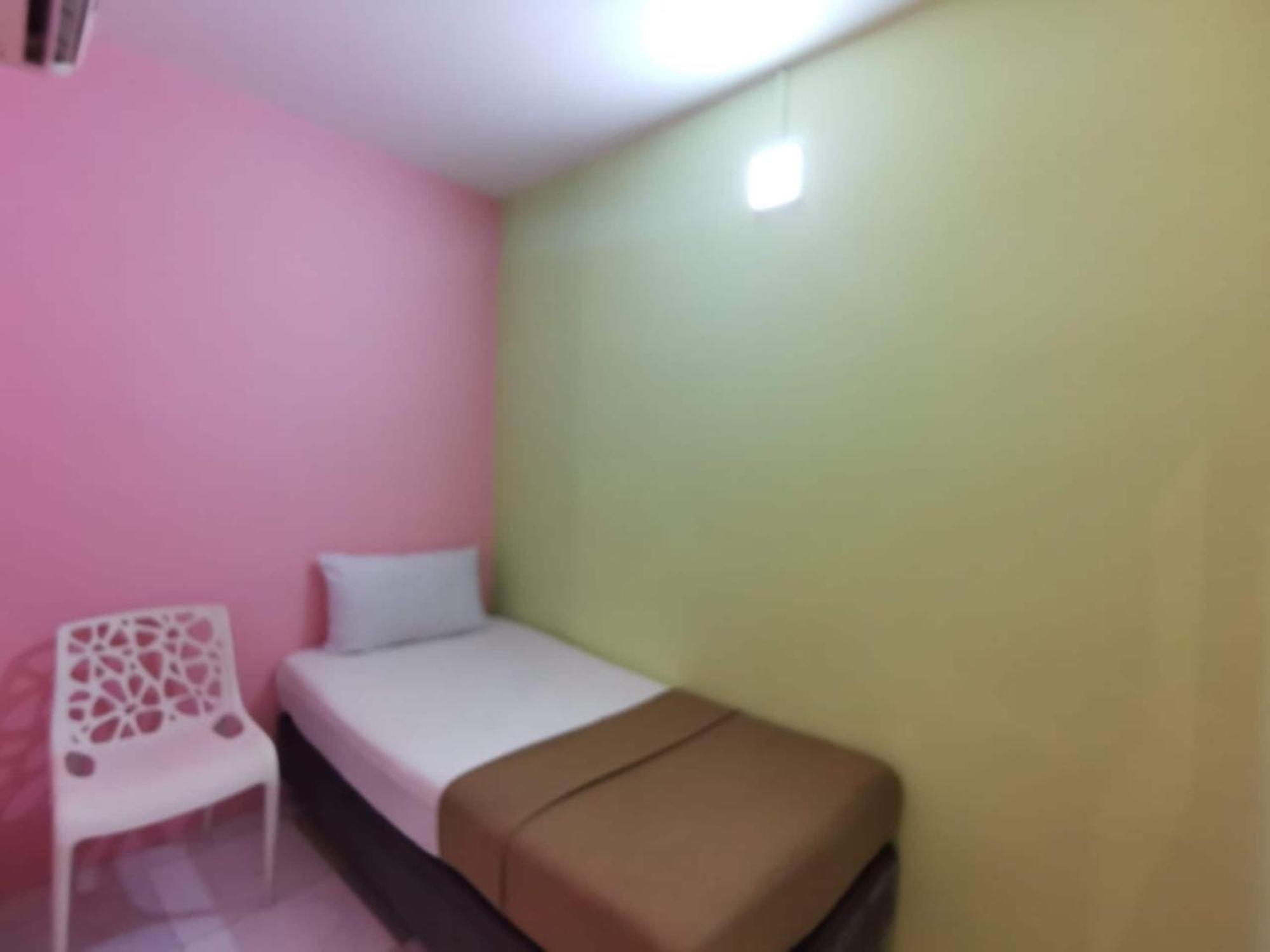 Super Oyo 90086 My Seven Days Inn جوهر بهرو المظهر الخارجي الصورة