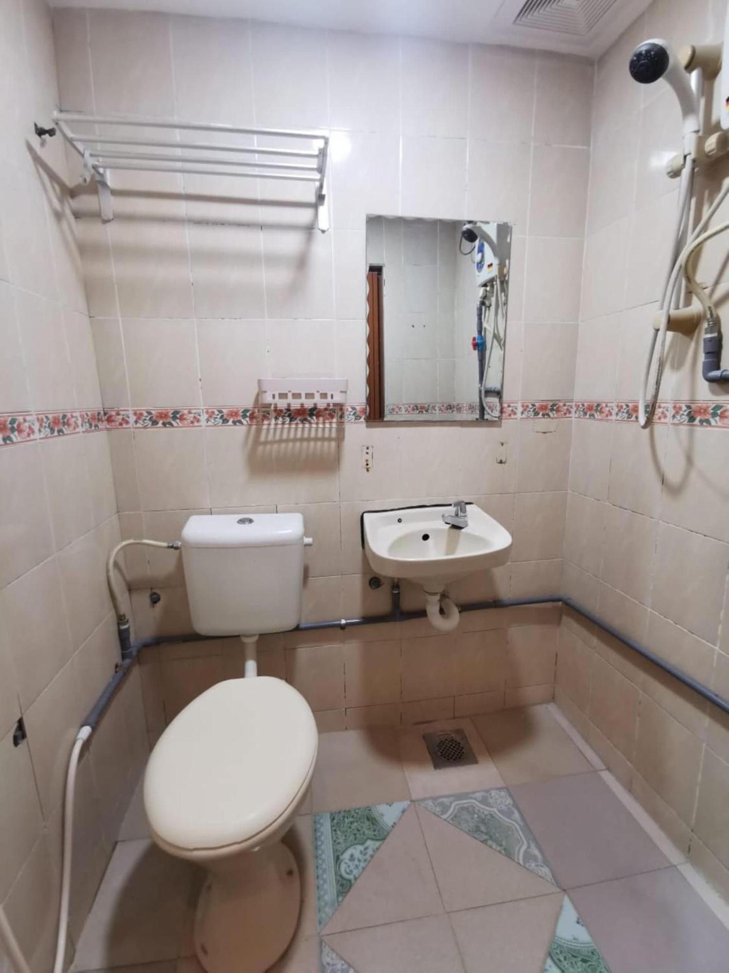 Super Oyo 90086 My Seven Days Inn جوهر بهرو المظهر الخارجي الصورة