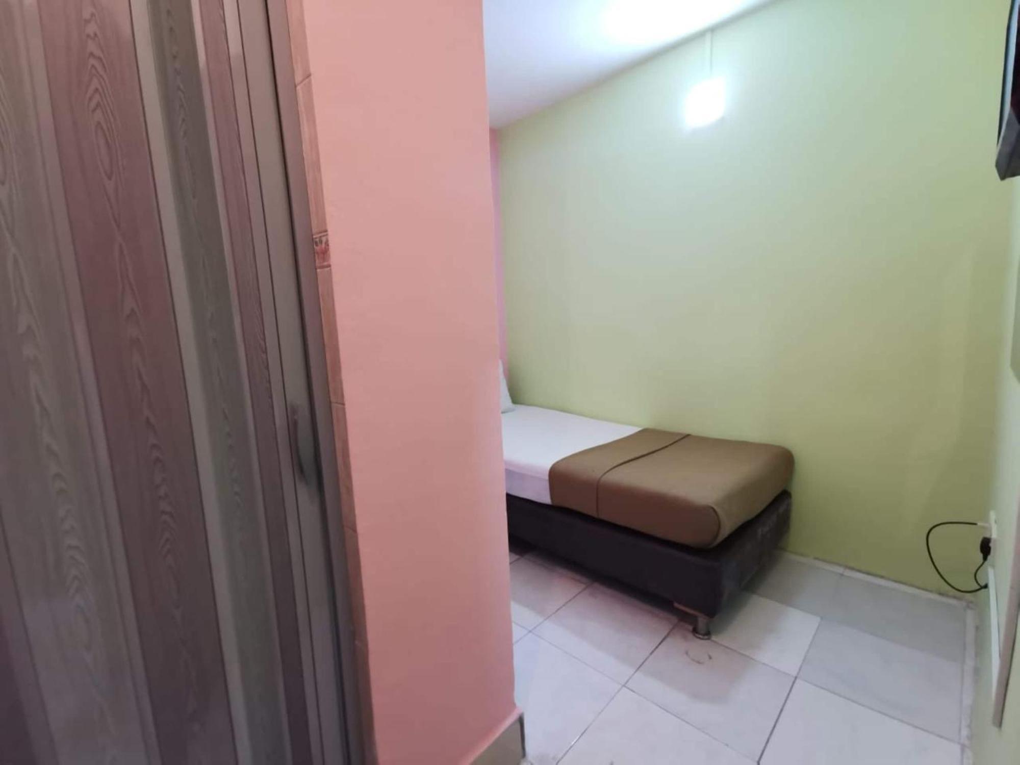Super Oyo 90086 My Seven Days Inn جوهر بهرو المظهر الخارجي الصورة