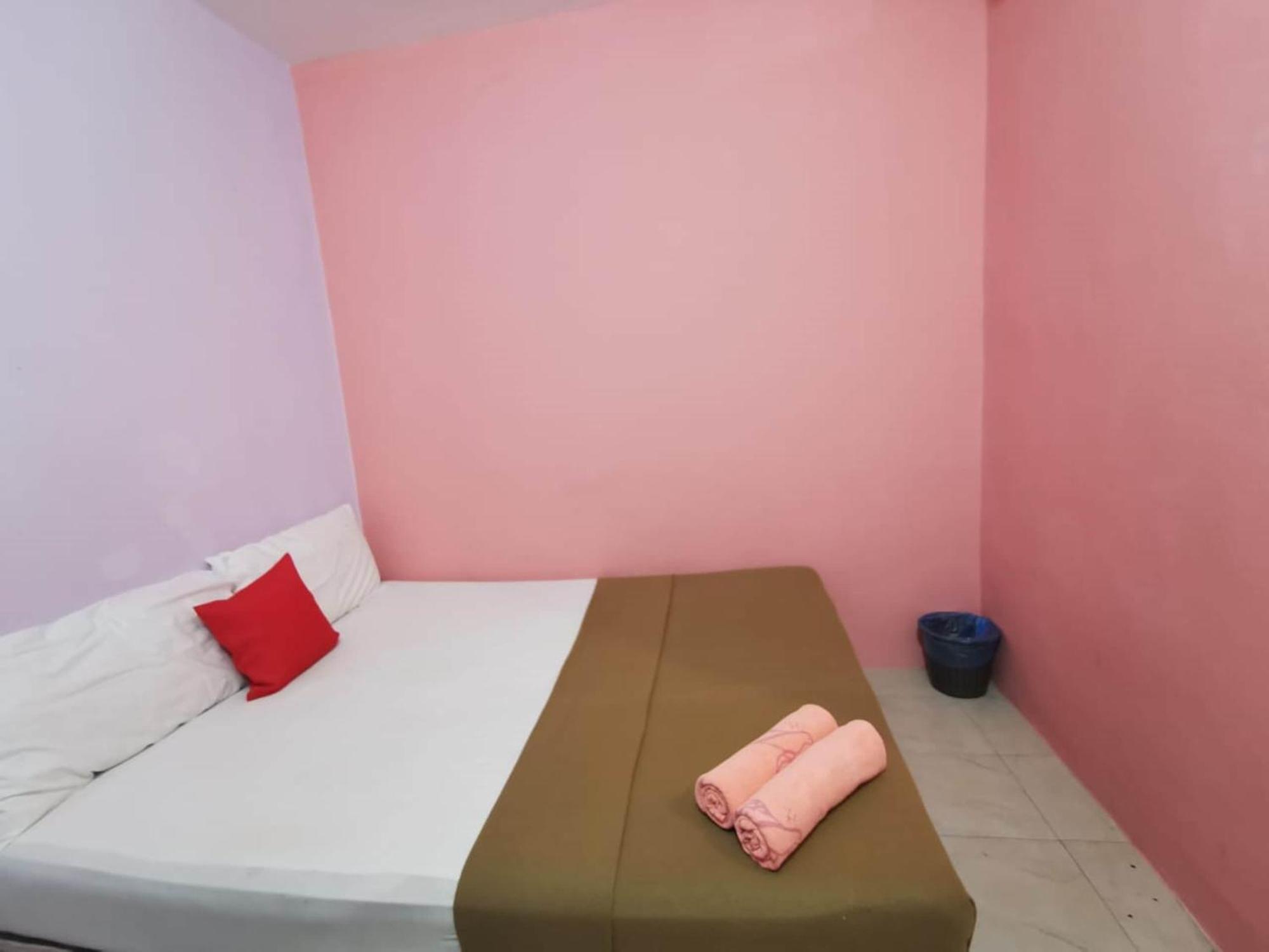Super Oyo 90086 My Seven Days Inn جوهر بهرو المظهر الخارجي الصورة