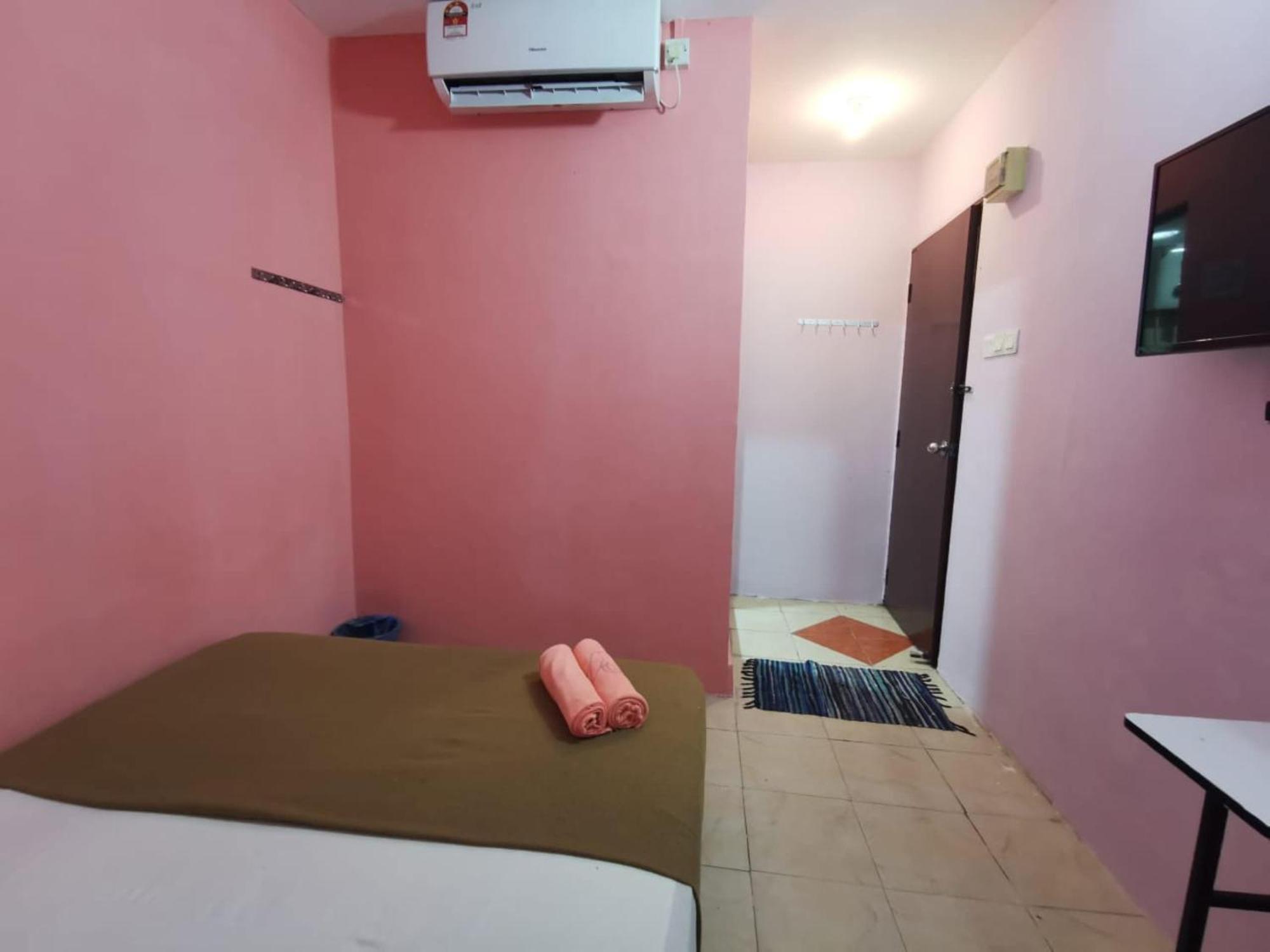 Super Oyo 90086 My Seven Days Inn جوهر بهرو المظهر الخارجي الصورة