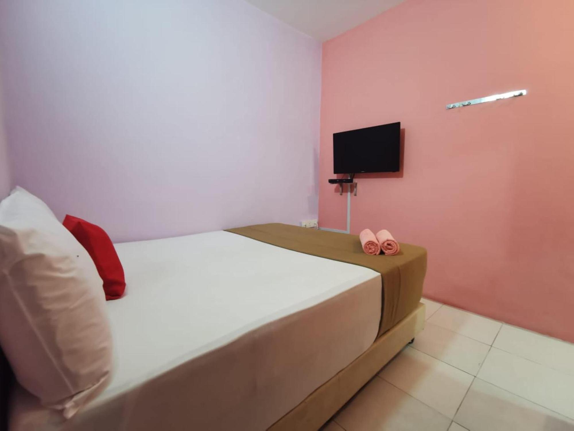Super Oyo 90086 My Seven Days Inn جوهر بهرو المظهر الخارجي الصورة
